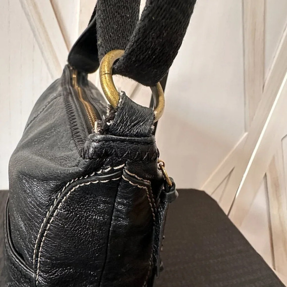 The Sak Iris Leather Crossbody Bag - Picture 11 of 12